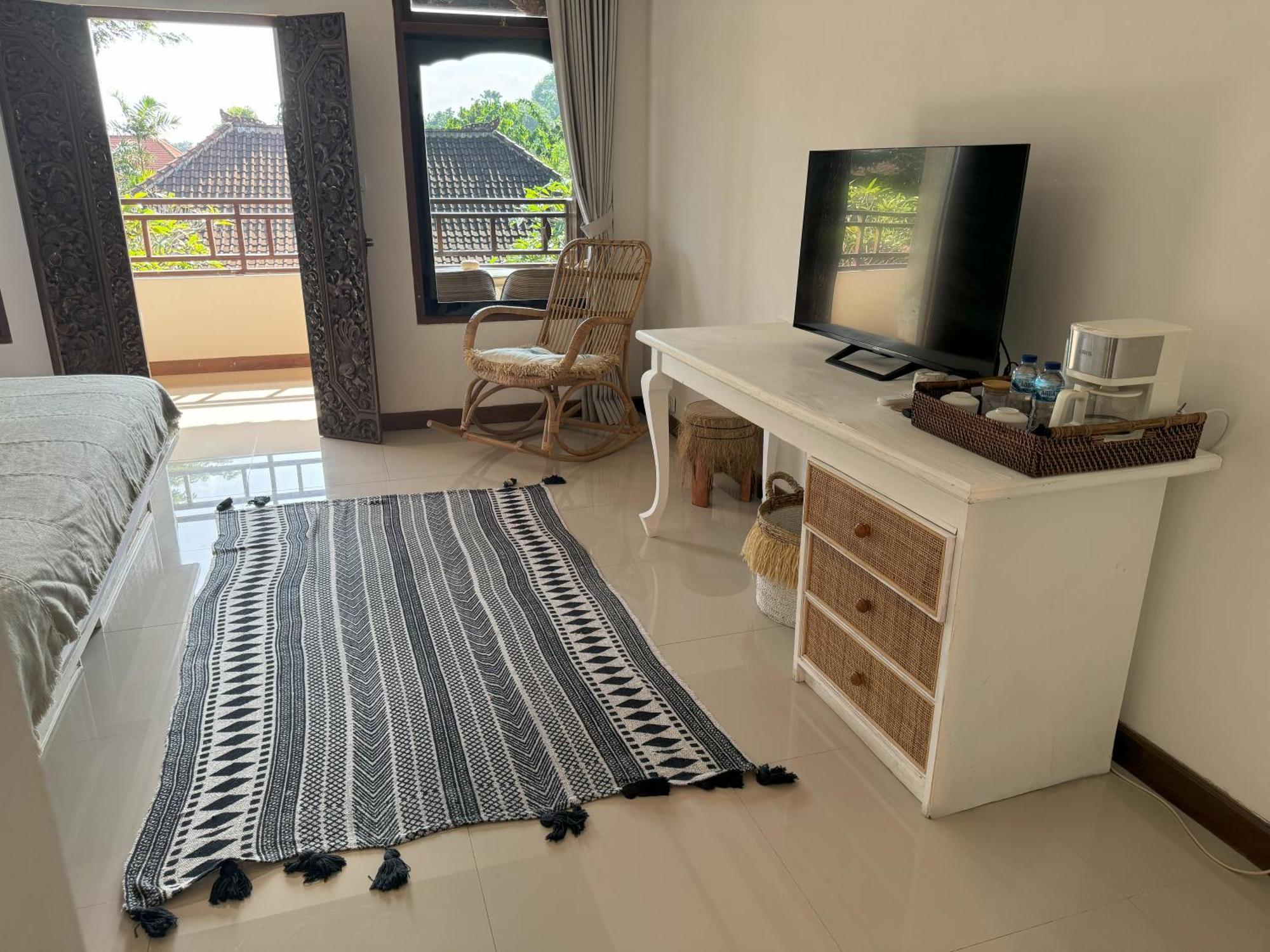 Chakra Living Hotel